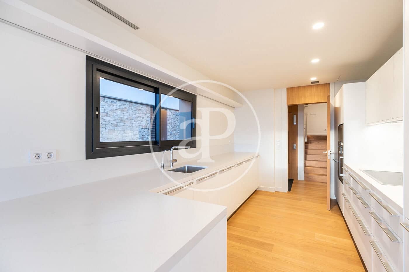 6 slaapkamer Appartement te huur in Barcelona stad met zwembad - € 15.000 (Ref: 8726234)