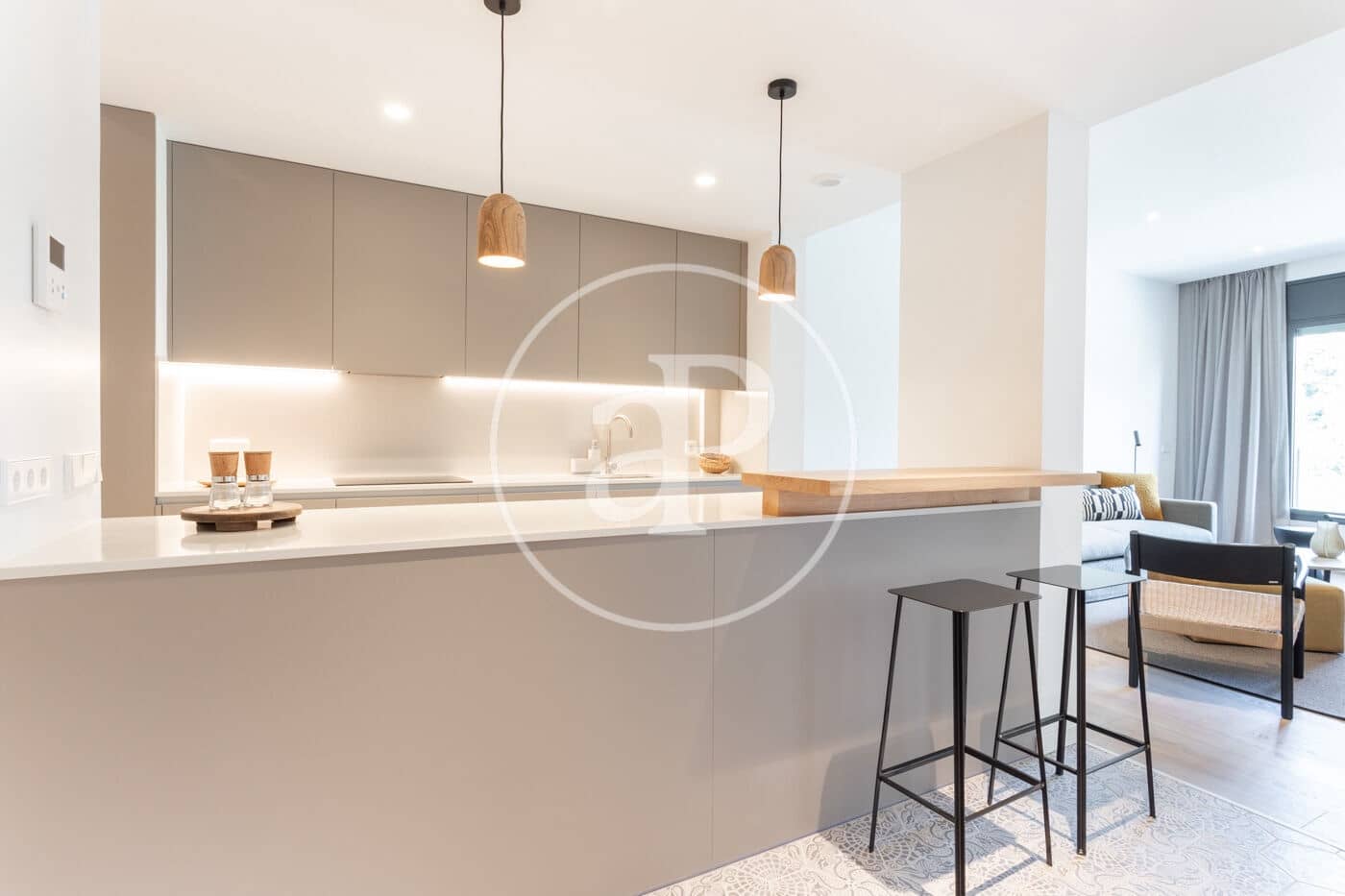 2 soverom Leilighet til leie i Barcelona by - € 4 800 (Ref: 8726238)