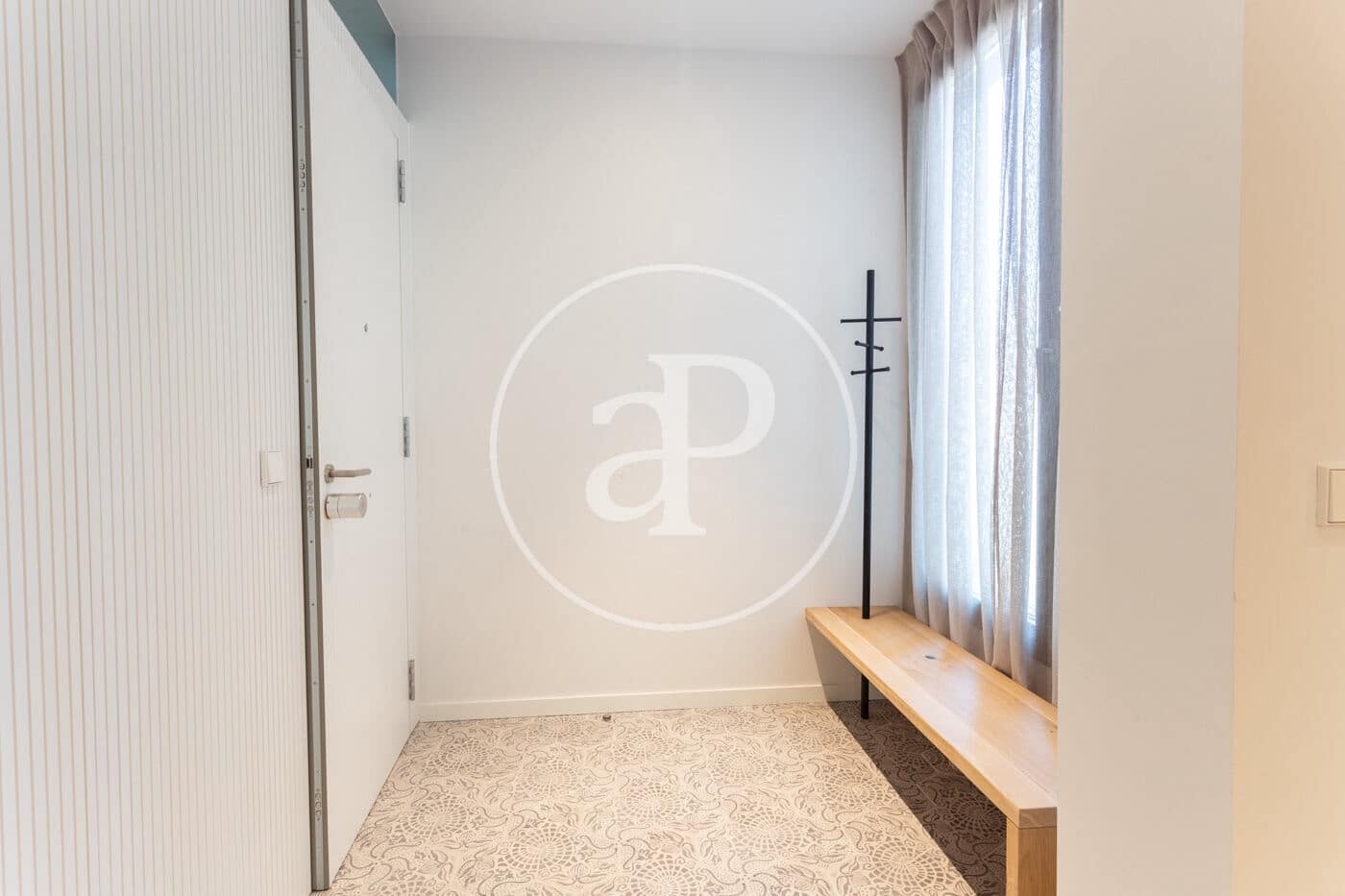 2 soverom Leilighet til leie i Barcelona by - € 4 800 (Ref: 8726238)