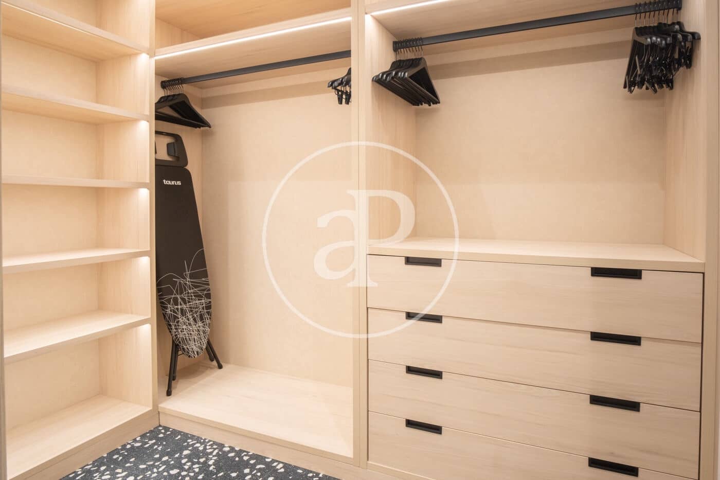 2 camera da letto Appartamento da affittare in Barcelona citta con piscina - 8.300 € (Rif: 8726240)