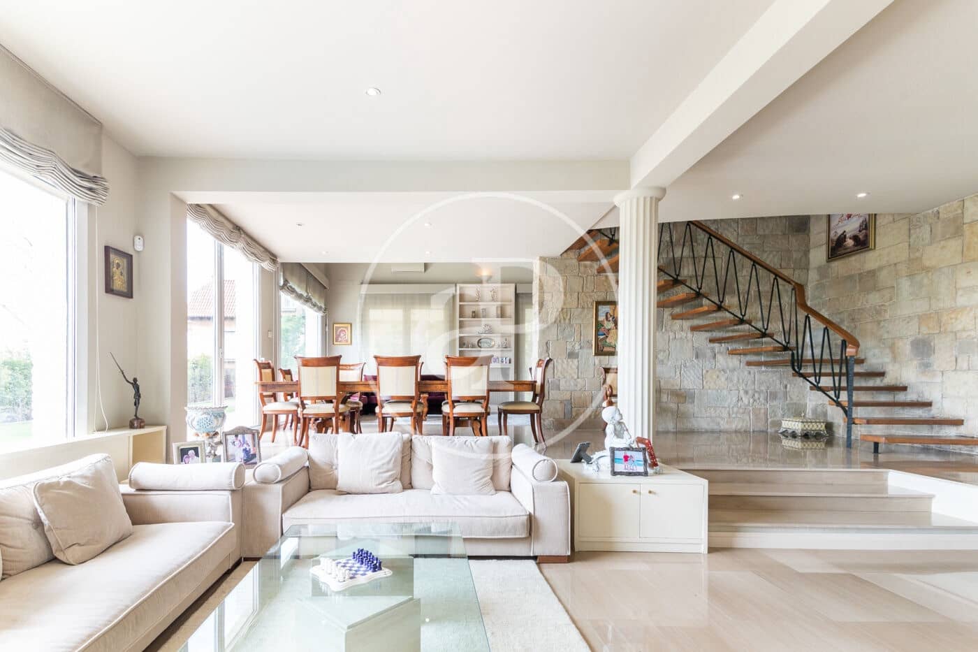 4 bedroom Villa for rent in Barcelona city with pool - € 16,000 (Ref: 8726244)