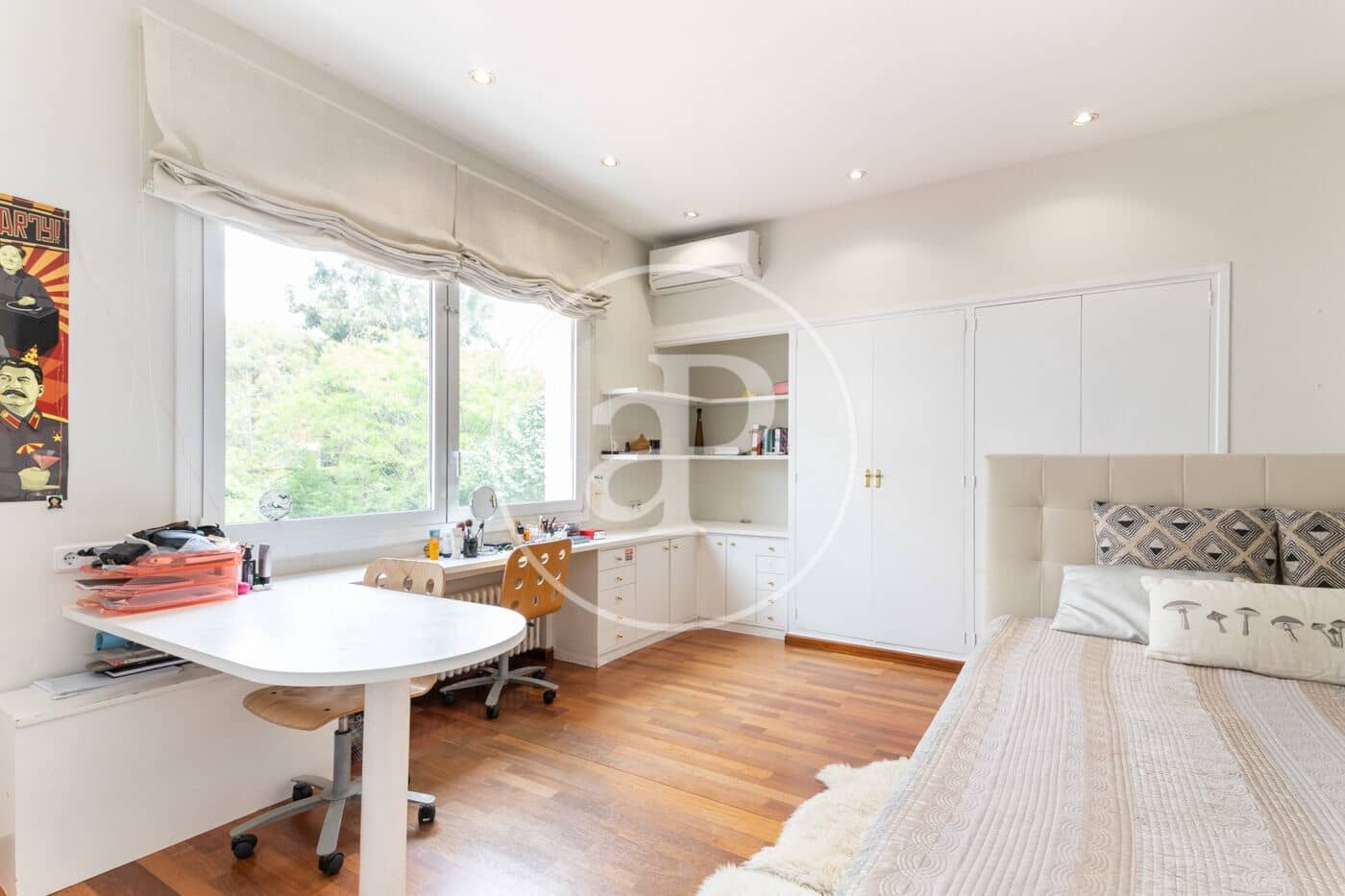 4 bedroom Villa for rent in Barcelona city with pool - € 16,000 (Ref: 8726244)