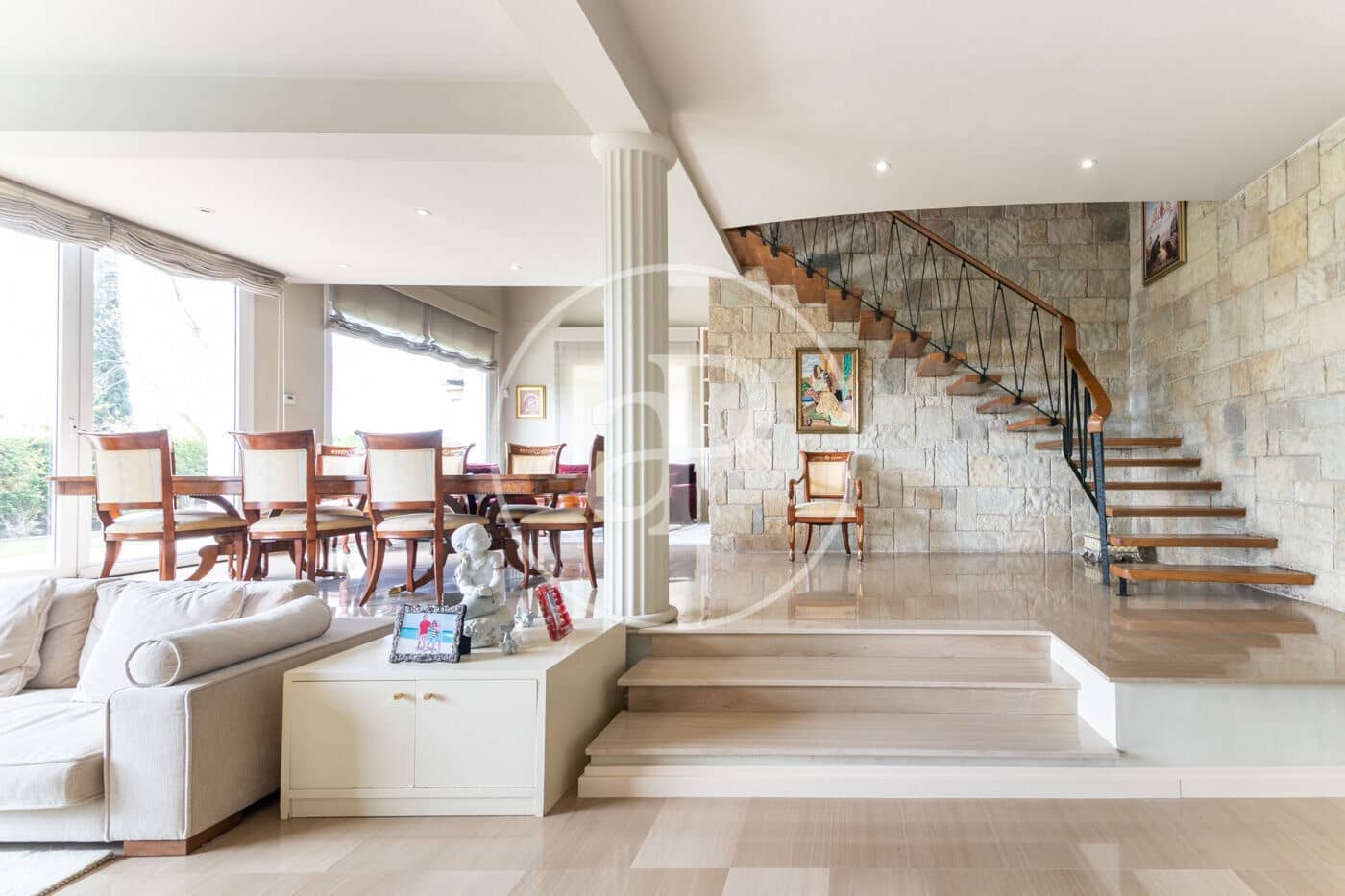 4 bedroom Villa for rent in Barcelona city with pool - € 16,000 (Ref: 8726244)