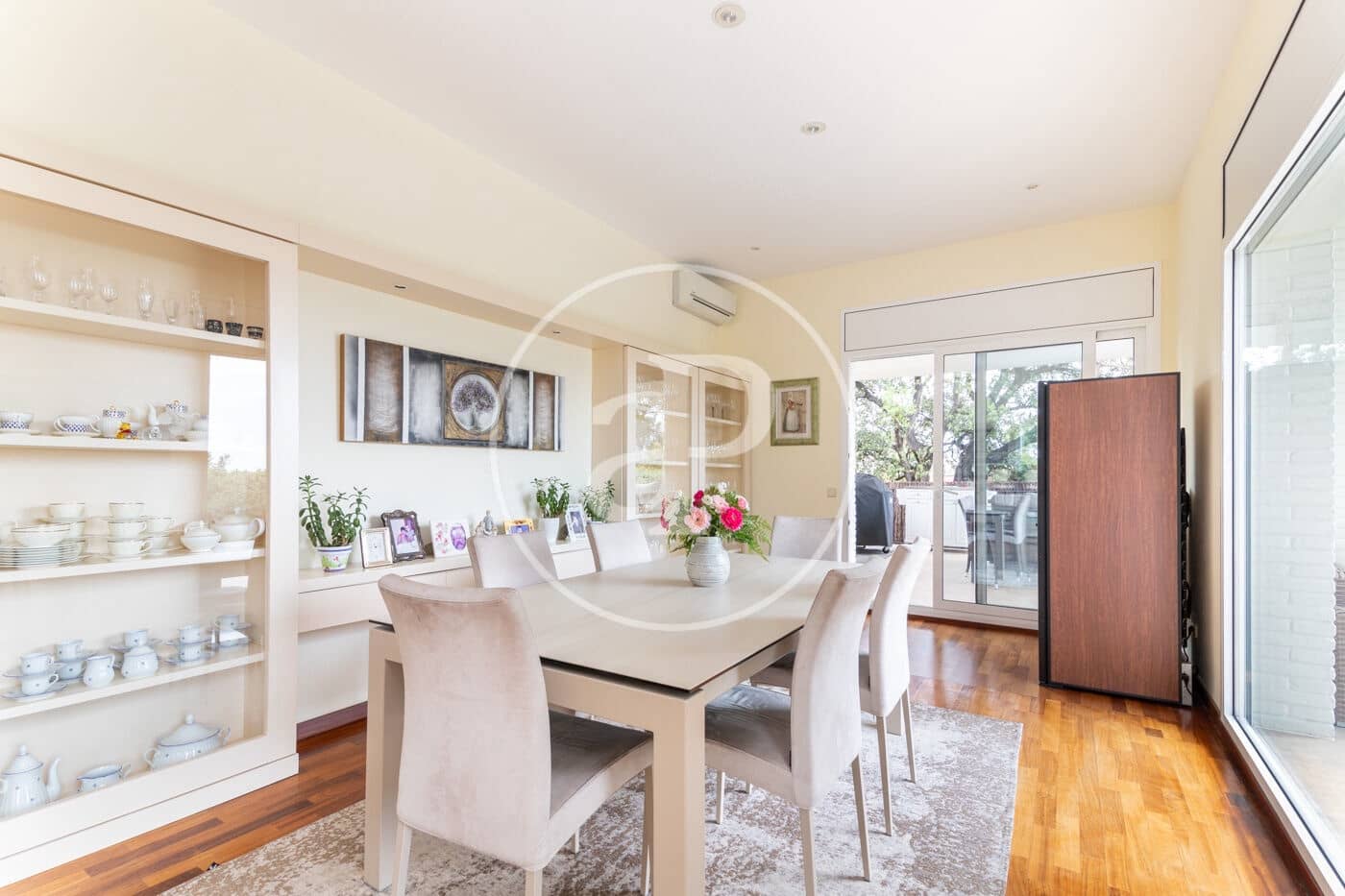 4 bedroom Villa for rent in Barcelona city with pool - € 16,000 (Ref: 8726244)