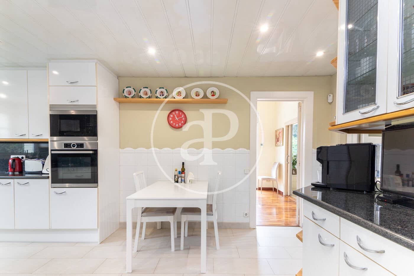 4 bedroom Villa for rent in Barcelona city with pool - € 16,000 (Ref: 8726244)