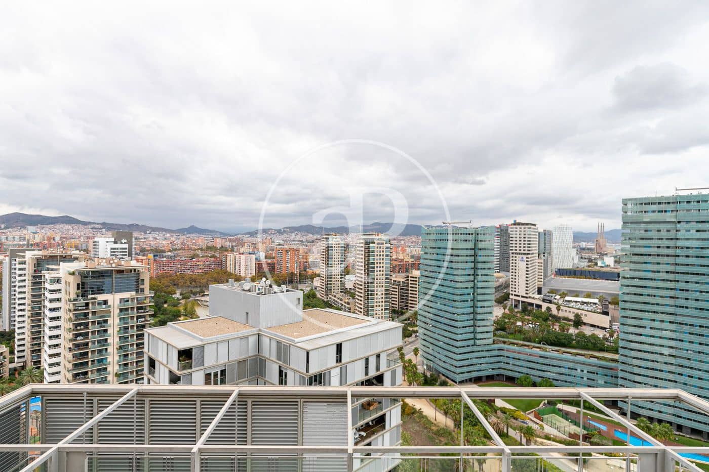 3 slaapkamer Appartement te huur in Barcelona stad met zwembad - € 4.900 (Ref: 8734529)