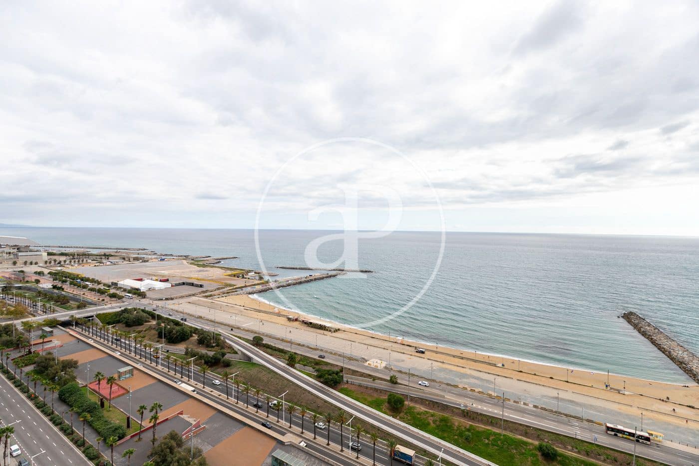 3 slaapkamer Appartement te huur in Barcelona stad met zwembad - € 4.900 (Ref: 8734529)