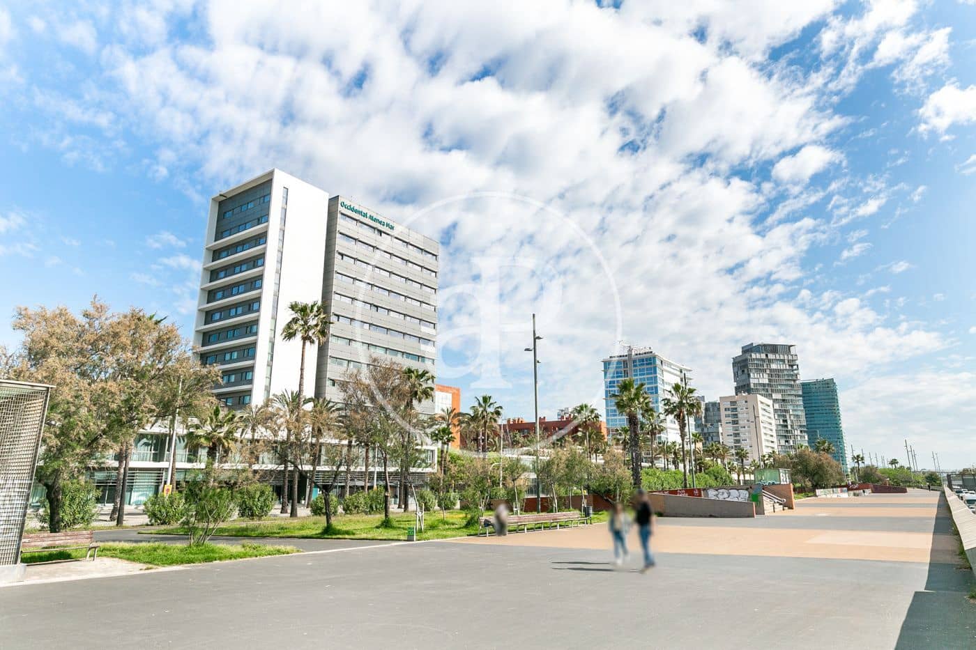 3 slaapkamer Appartement te huur in Barcelona stad met zwembad - € 4.900 (Ref: 8734529)