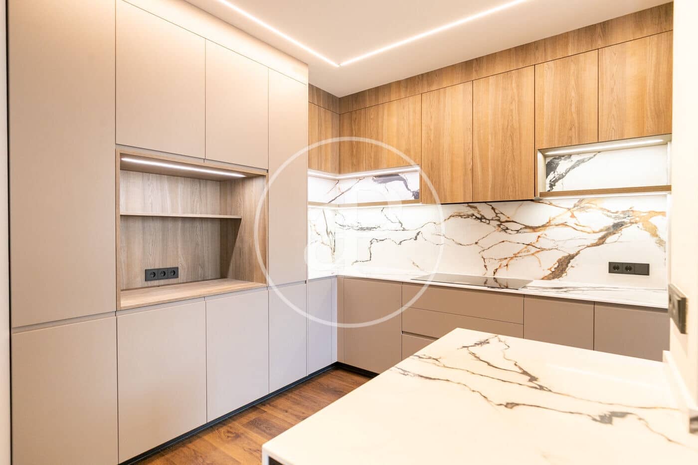 2 bedroom Apartment for sale in Barcelona city - € 1,350,000 (Ref: 8739066)