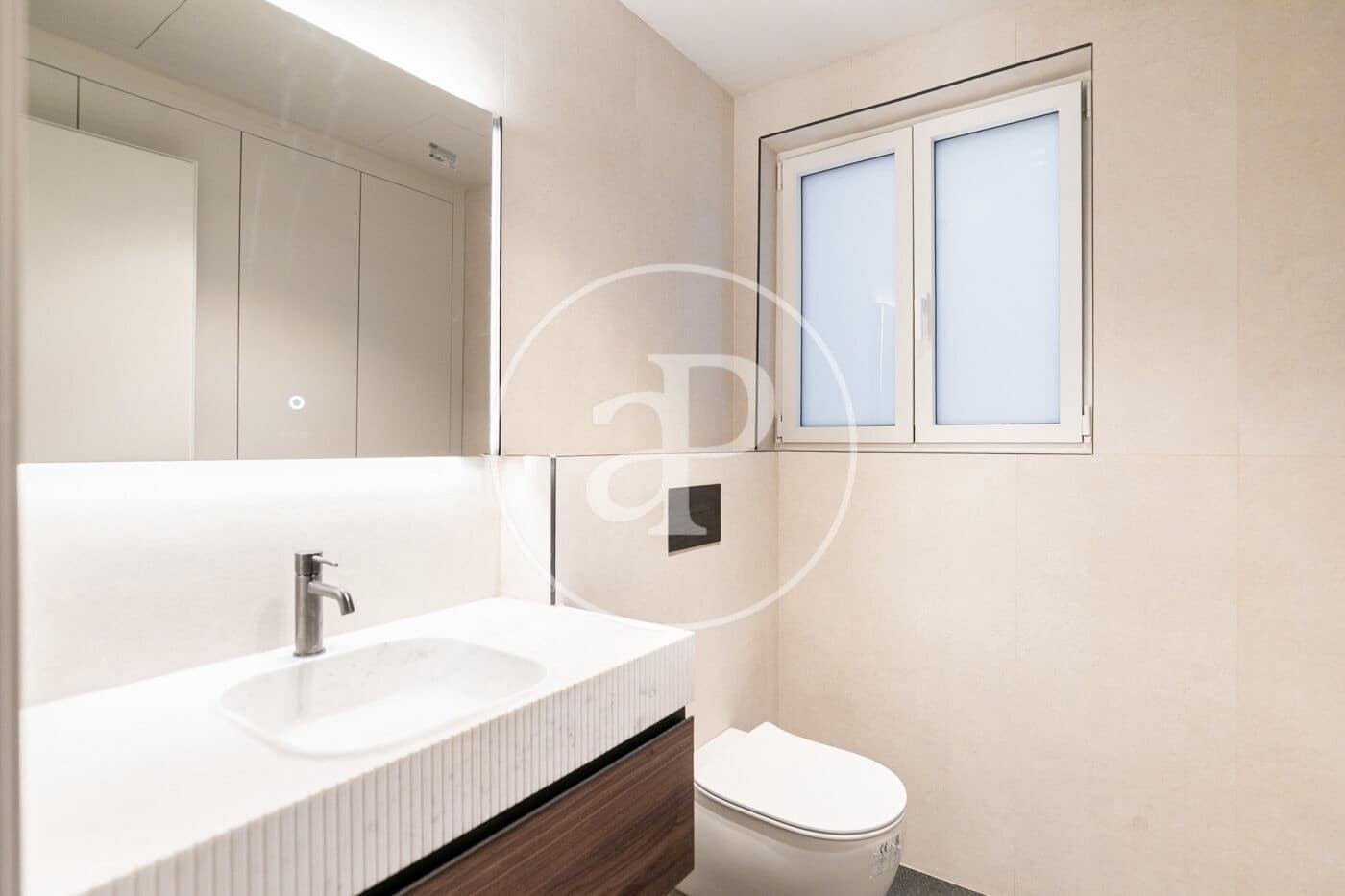2 bedroom Apartment for sale in Barcelona city - € 1,350,000 (Ref: 8739066)