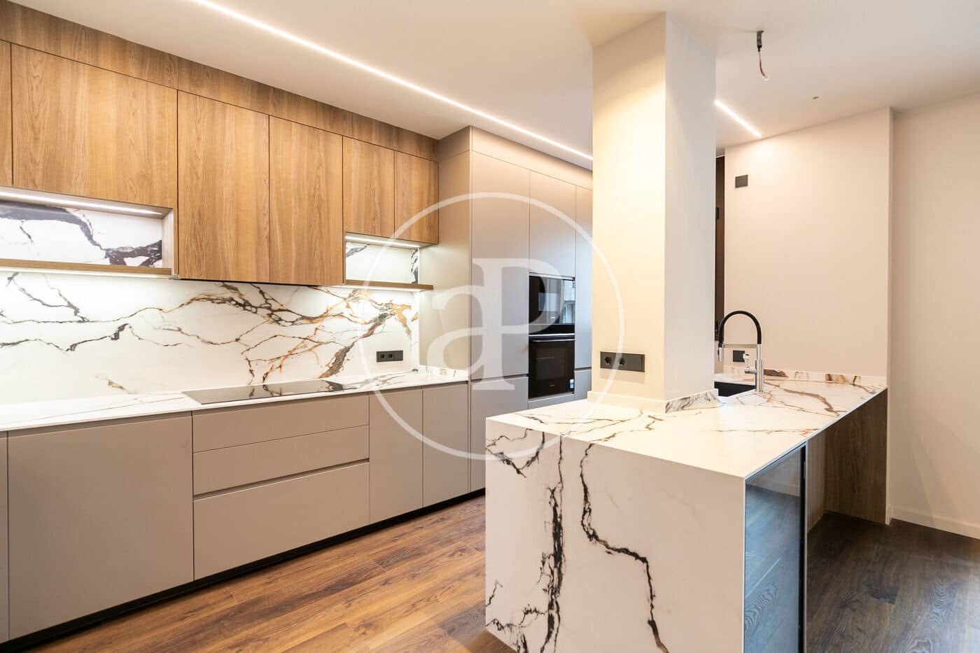 2 bedroom Apartment for sale in Barcelona city - € 1,350,000 (Ref: 8739066)