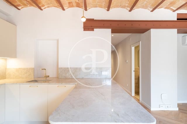 Apartamento de 3 habitaciones en El Barri Gòtic, Barcelona ciudad en venta - 795.000 € (Ref: 8742422)