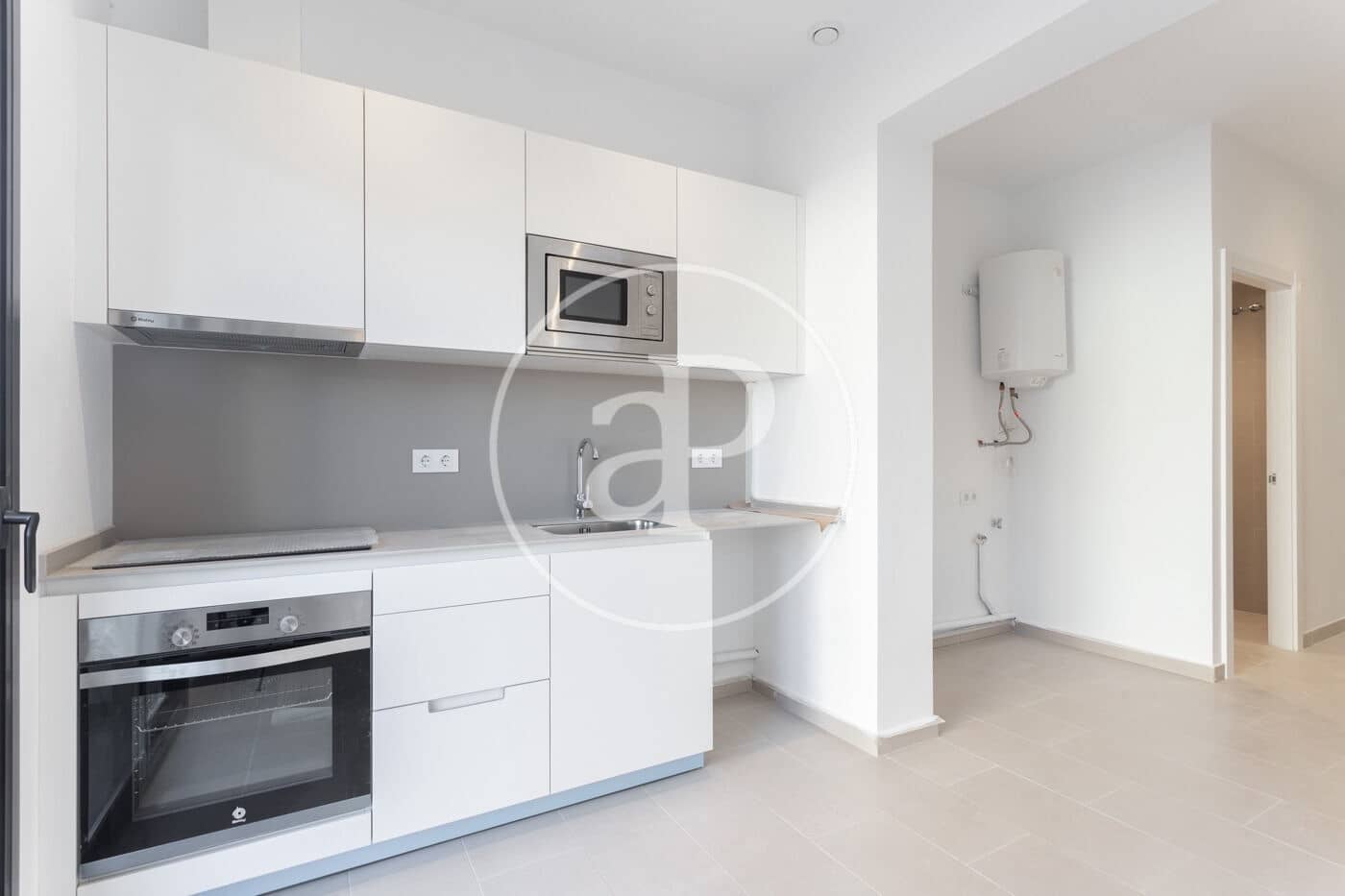 2 bedroom Apartment for rent in Barcelona city - € 1,900 (Ref: 8743598)
