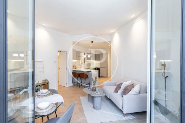 2 sypialnia Apartament na sprzedaż w El Barri Gòtic, Miasto Barcelona - 649 000 € (Ref: 8743602)