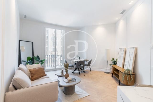 2 sypialnia Apartament na sprzedaż w El Barri Gòtic, Miasto Barcelona - 649 000 € (Ref: 8743602)