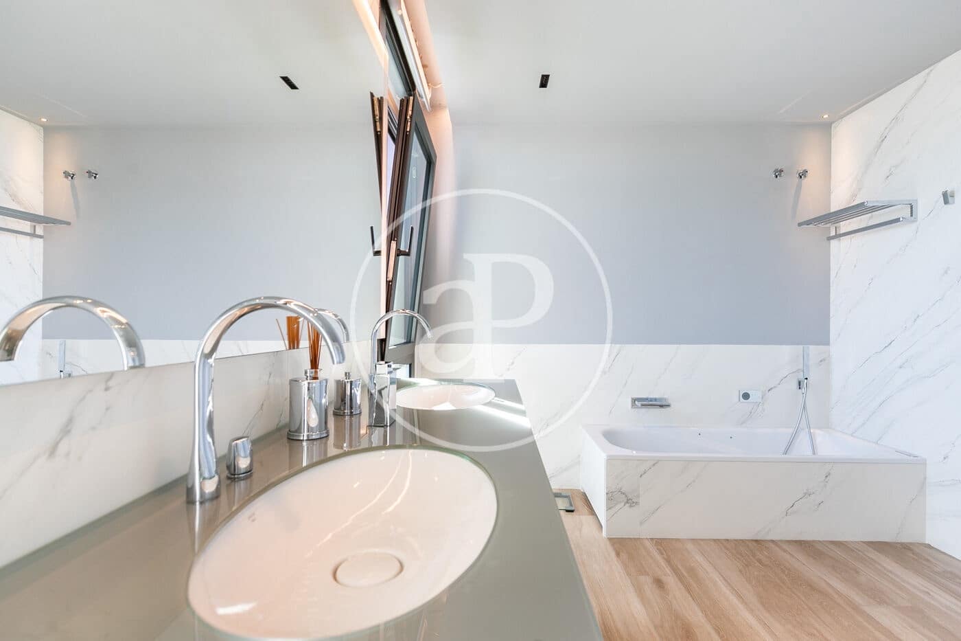 5 soveværelse Villa til salg i Barcelona by med swimmingpool - € 5.500.000 (Ref: 8756918)