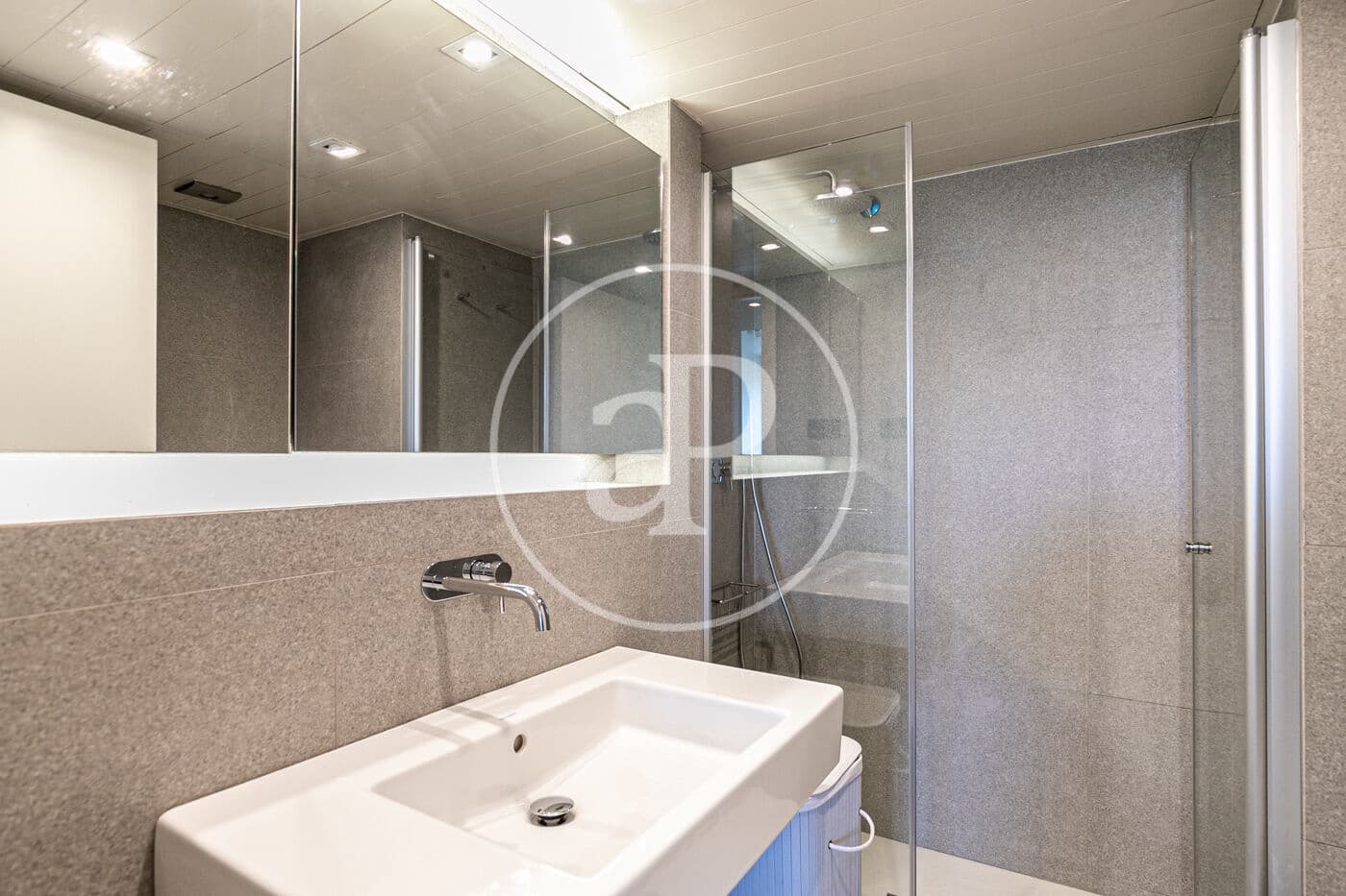 2 slaapkamer Appartement te koop in Barcelona stad met zwembad - € 1.300.000 (Ref: 8756923)