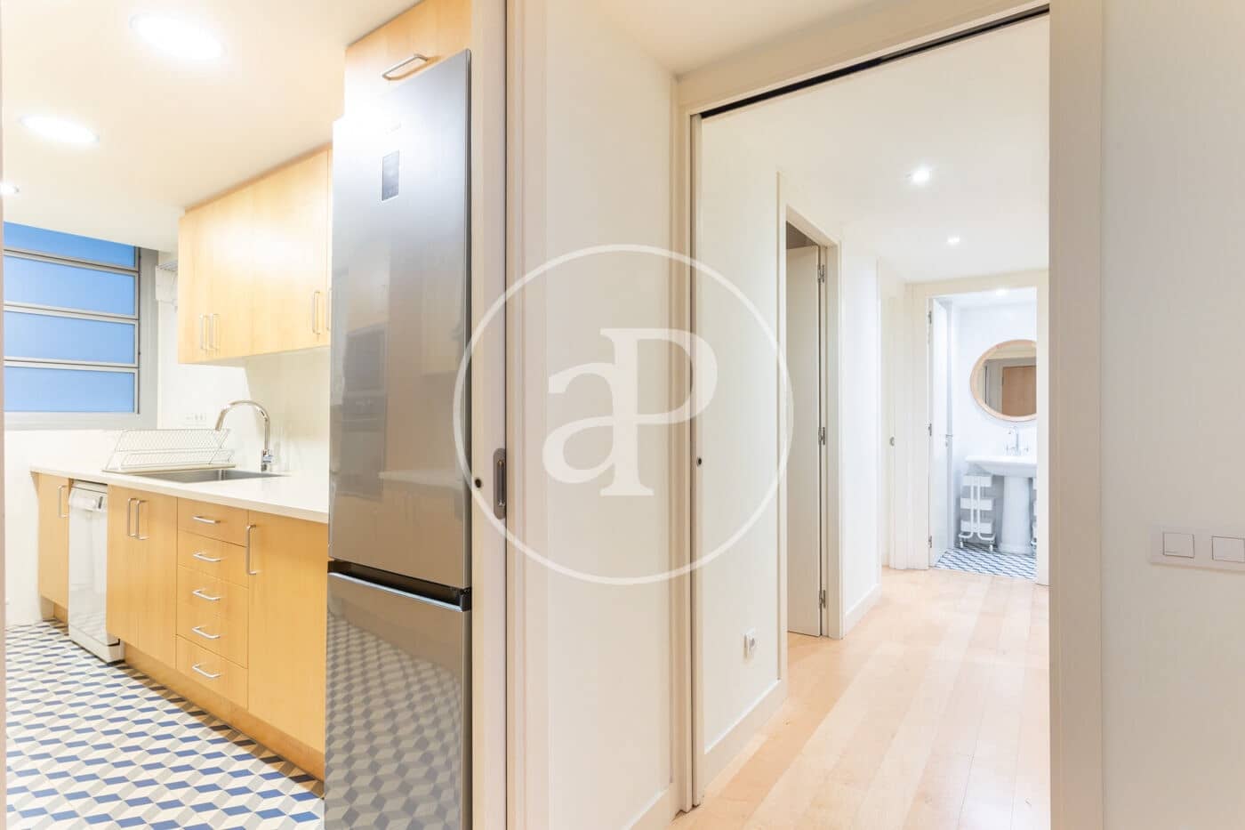 3 slaapkamer Appartement te huur in Barcelona stad - € 2.660 (Ref: 8760337)