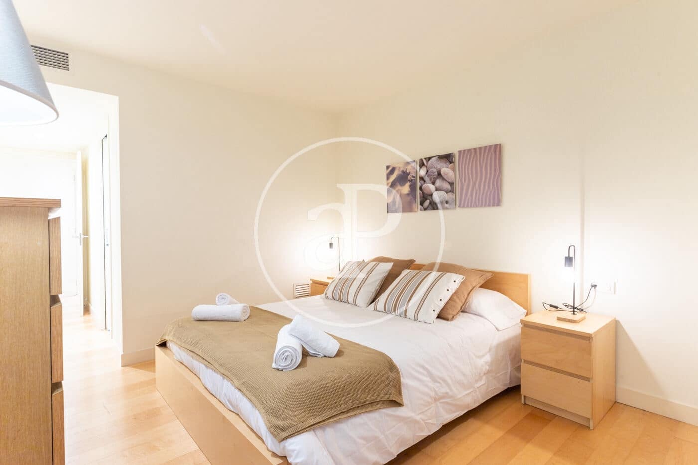 3 slaapkamer Appartement te huur in Barcelona stad - € 2.660 (Ref: 8760337)