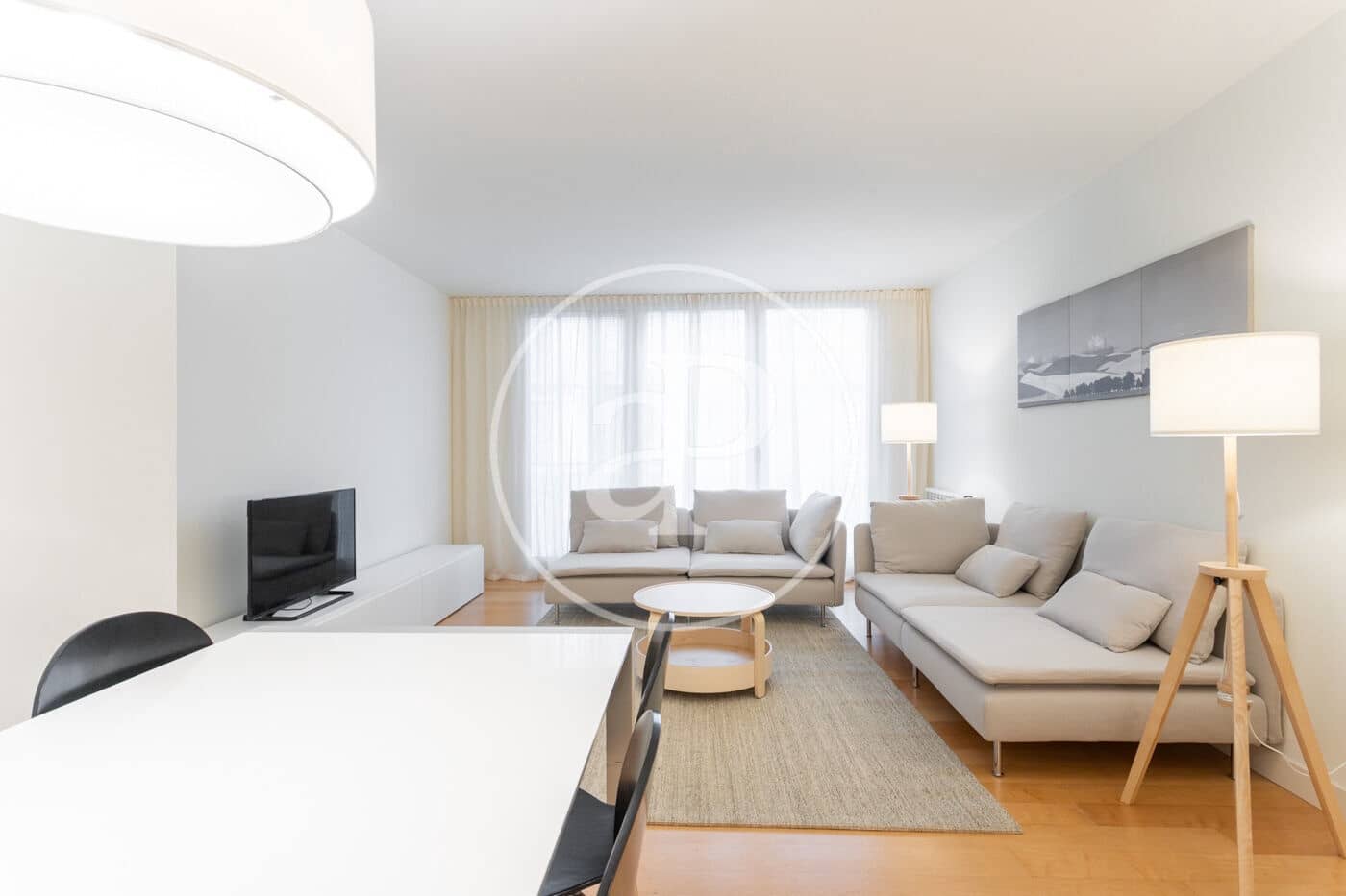 3 slaapkamer Appartement te huur in Barcelona stad - € 2.660 (Ref: 8760337)