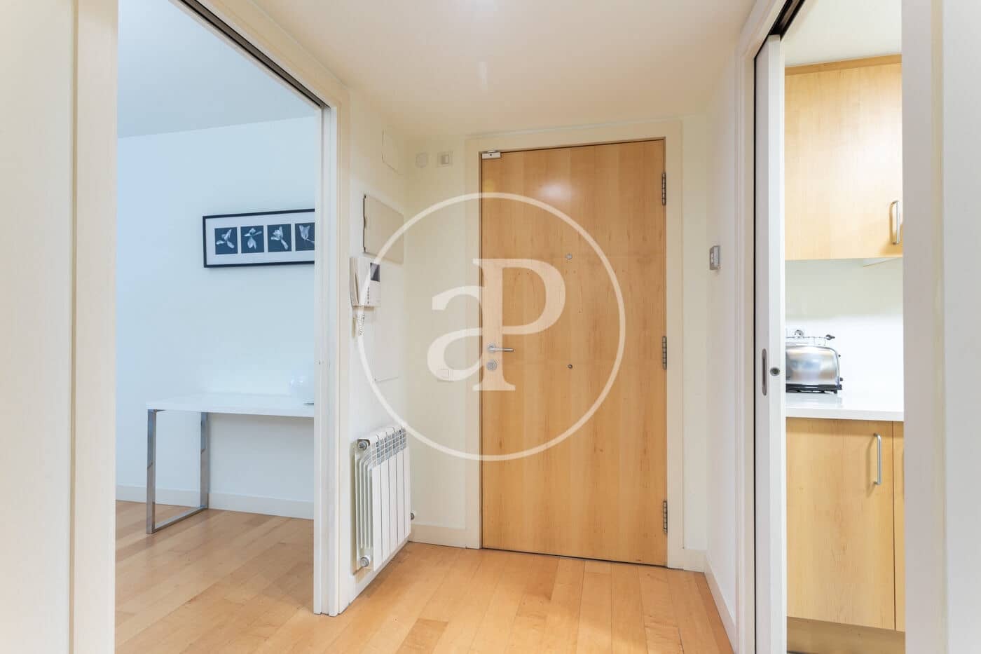 3 slaapkamer Appartement te huur in Barcelona stad - € 2.660 (Ref: 8760337)
