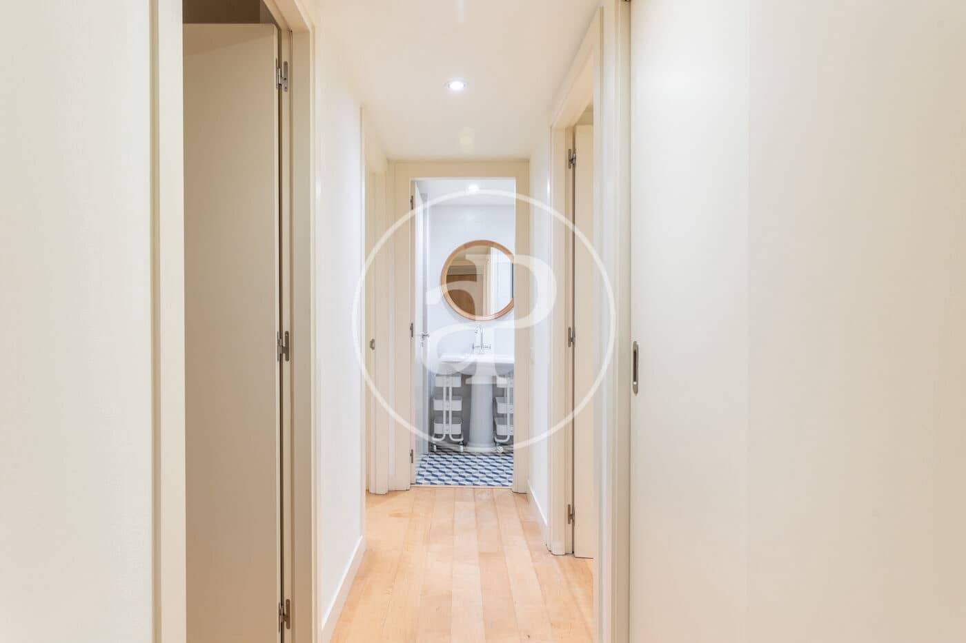 3 slaapkamer Appartement te huur in Barcelona stad - € 2.660 (Ref: 8760337)