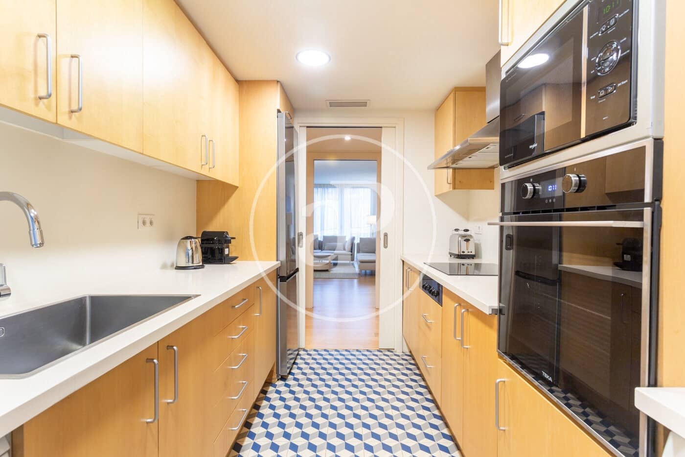 3 slaapkamer Appartement te huur in Barcelona stad - € 2.660 (Ref: 8760337)