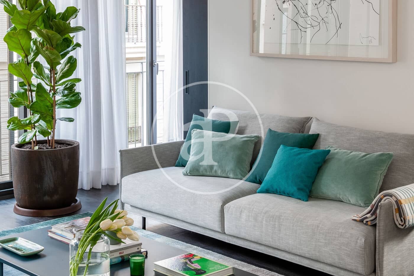 2 soveværelse Lejlighed til leje i Barcelona by med swimmingpool - € 4.800 (Ref: 8767054)