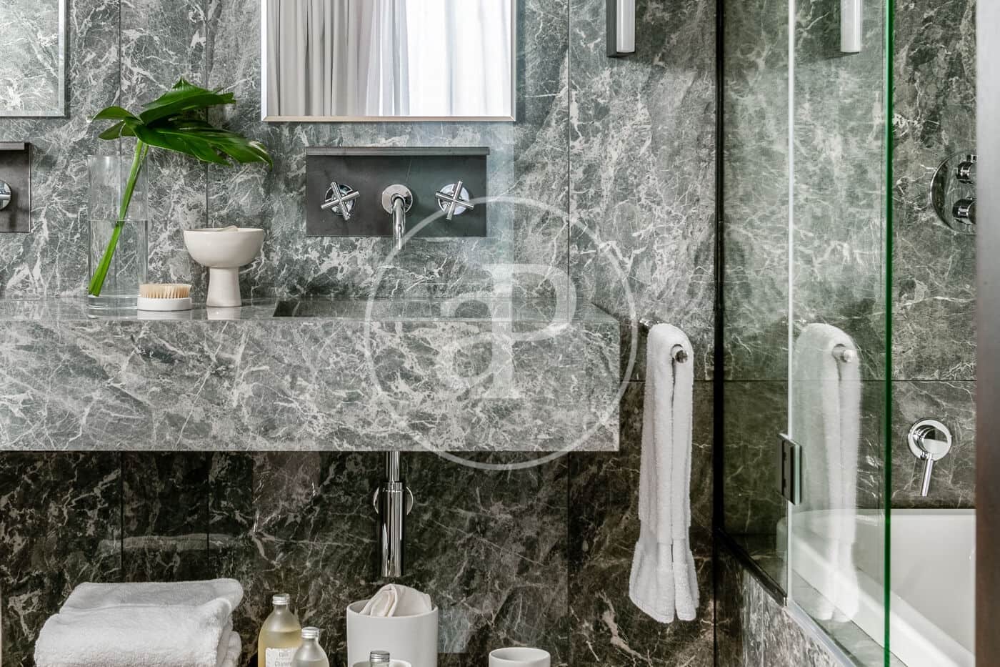 2 soveværelse Lejlighed til leje i Barcelona by med swimmingpool - € 4.800 (Ref: 8767054)