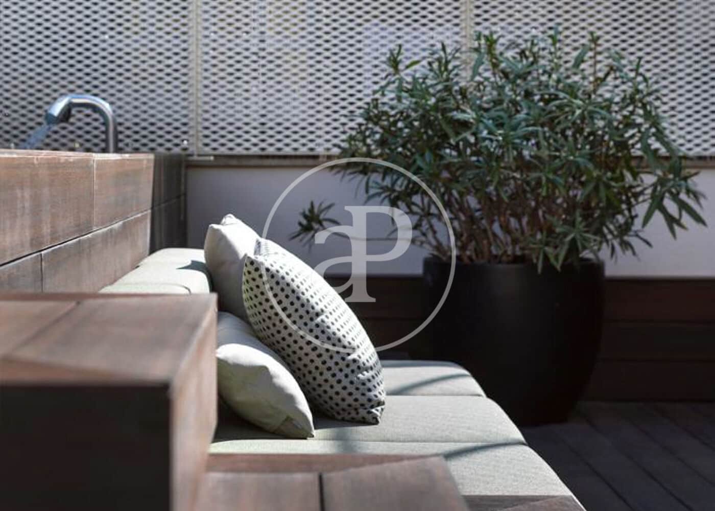 2 soveværelse Lejlighed til leje i Barcelona by med swimmingpool - € 4.800 (Ref: 8767054)