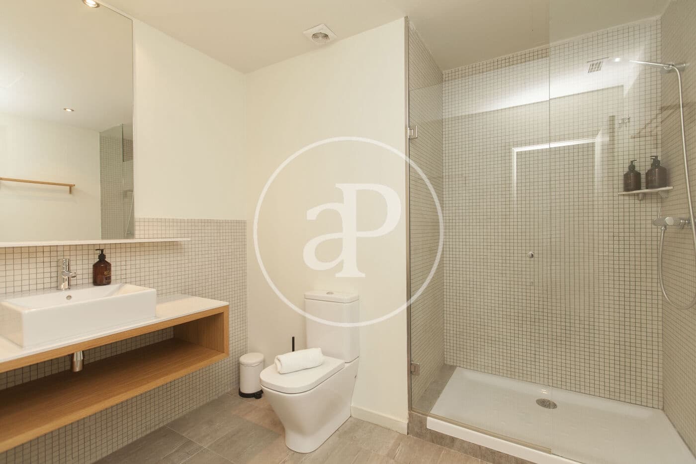 1 soverom Leilighet til leie i Barcelona by - € 2 100 (Ref: 8770610)