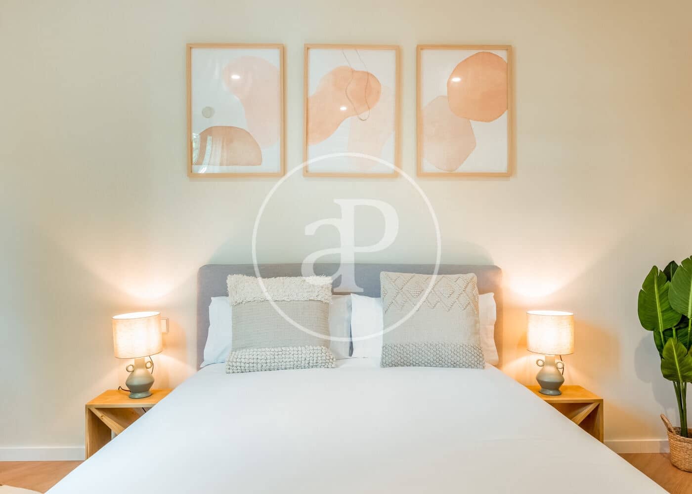 2 slaapkamer Appartement te huur in Barcelona stad - € 2.800 (Ref: 8770613)