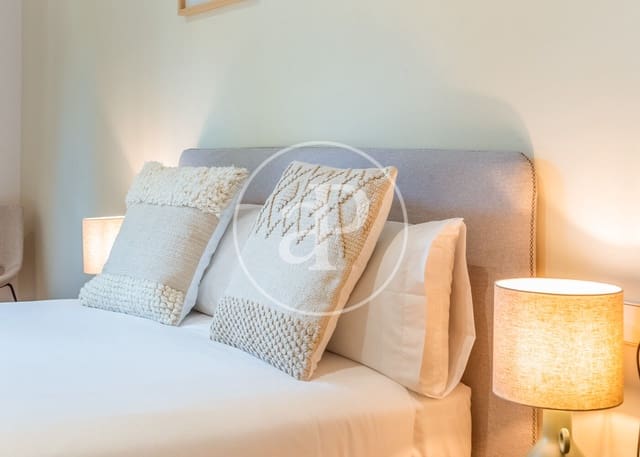 2 bedroom Apartment for rent in La Sagrada Família, Barcelona city - € 2,800 (Ref: 8770613)