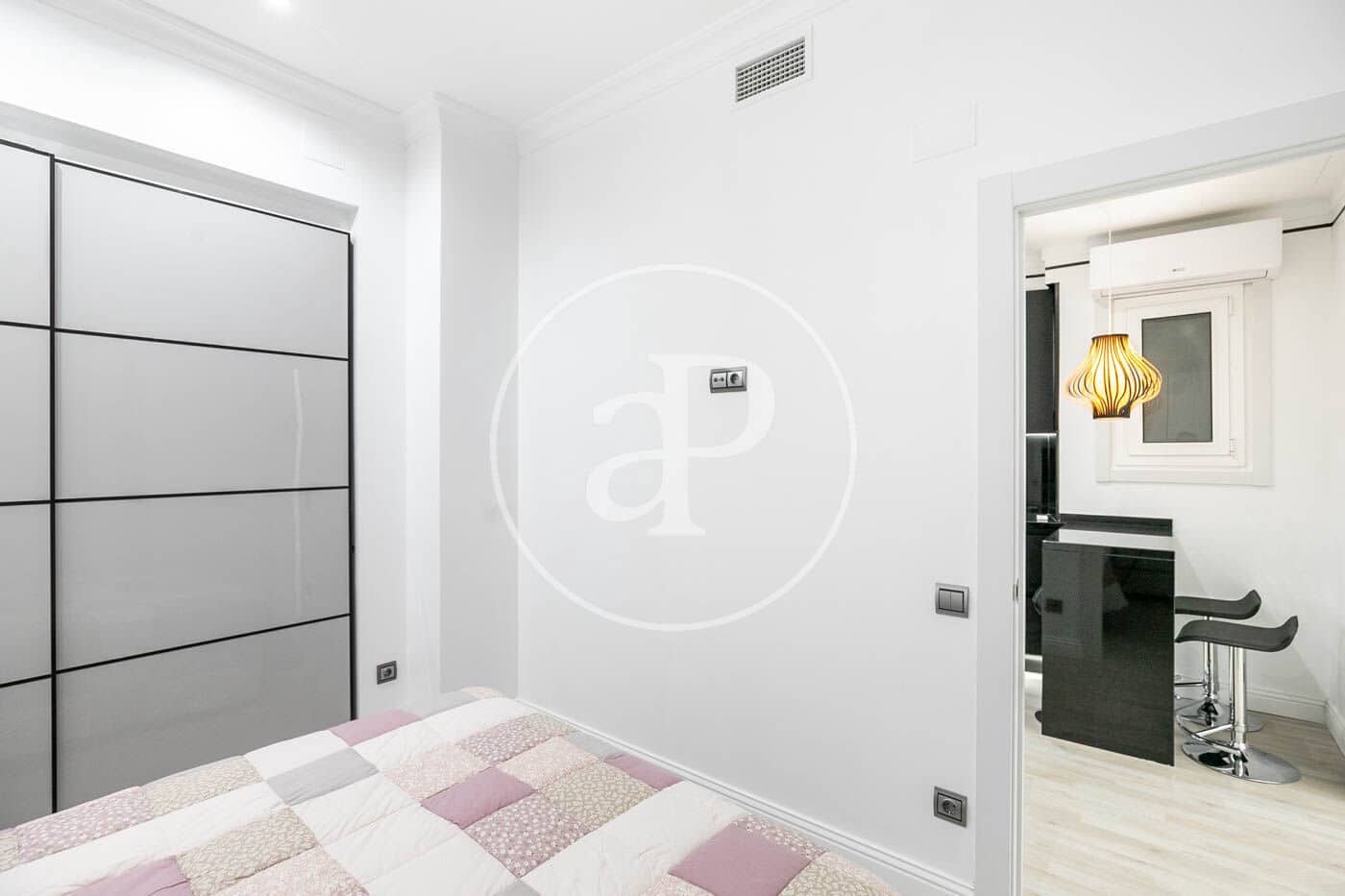 2 bedroom Apartment for rent in Barcelona city - € 2,800 (Ref: 8770615)