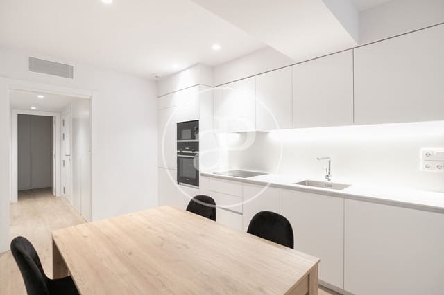 2 soverom Leilighet til leie i La Sagrada Família, Barcelona by - € 2 200 (Ref: 8772851)