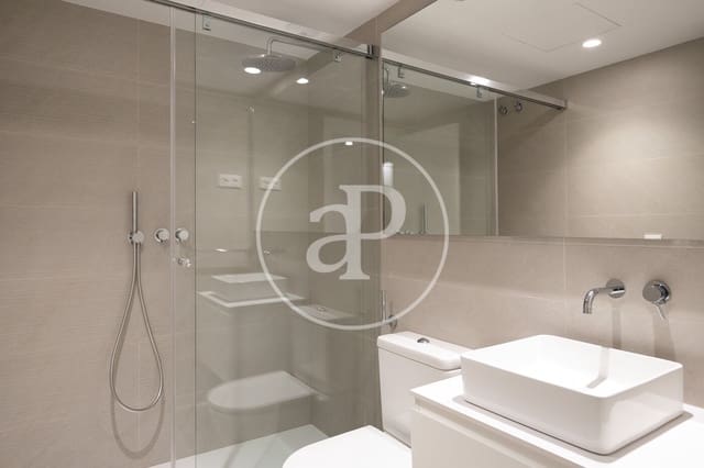 2 soverom Leilighet til leie i La Sagrada Família, Barcelona by - € 2 200 (Ref: 8772851)