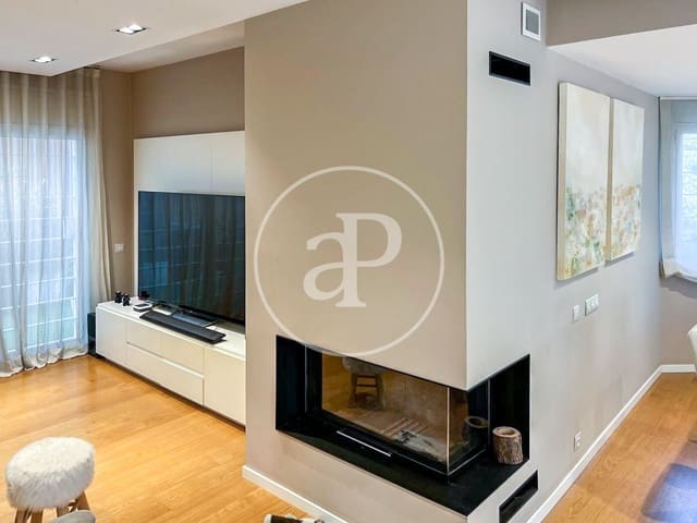 5 slaapkamer Villa te koop in Sant Just Desvern - € 1.625.000 (Ref: 8772853)