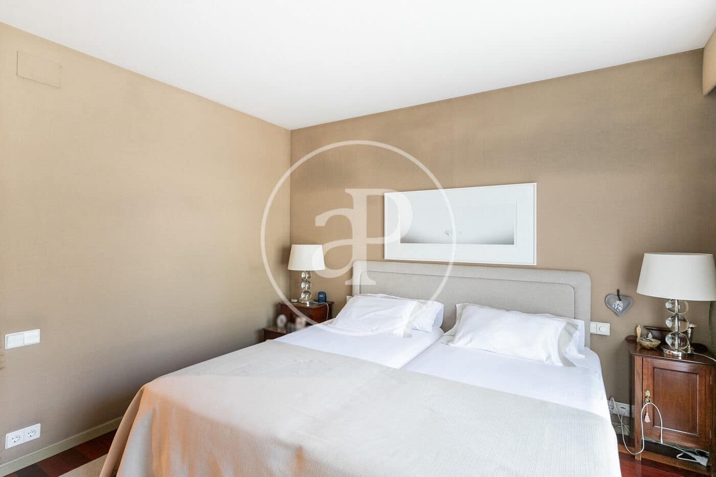 4 soveværelse Lejlighed til salg i Barcelona by med swimmingpool - € 2.250.000 (Ref: 8776284)