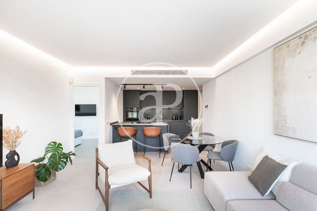 2 bedroom Apartment for sale in La Sagrada Família, Barcelona city - € 1,100,000 (Ref: 8776285)