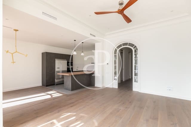 4 sovrum Lägenhet att hyra i La Dreta de L'Eixample, Barcelona stad - 4 295 € (Ref: 8781819)