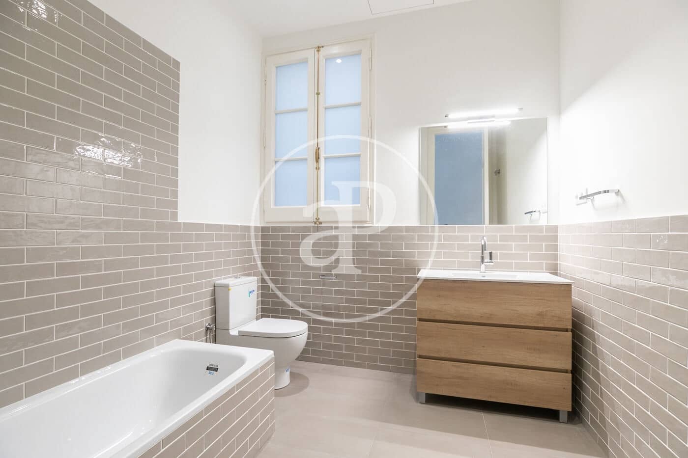 4 sovrum Lägenhet att hyra i Barcelona stad - 4 295 € (Ref: 8781819)