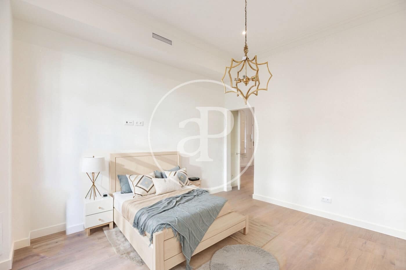 4 sovrum Lägenhet att hyra i Barcelona stad - 4 295 € (Ref: 8781819)