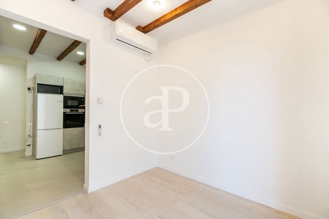 3 bedroom Apartment for sale in La Sagrada Família, Barcelona city - € 460,000 (Ref: 8789678)