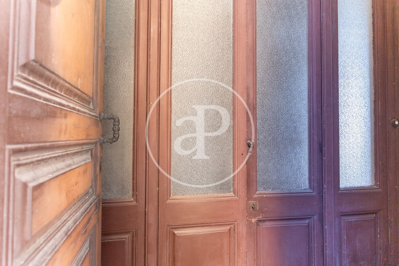 4 soveværelse Lejlighed til salg i Barcelona by - € 545.000 (Ref: 8792504)