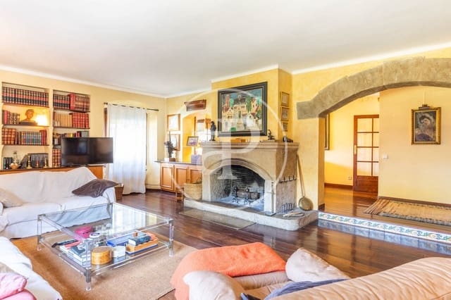 6 slaapkamer Villa te koop in Vilanova del Vallès met zwembad - € 990.000 (Ref: 8792509)