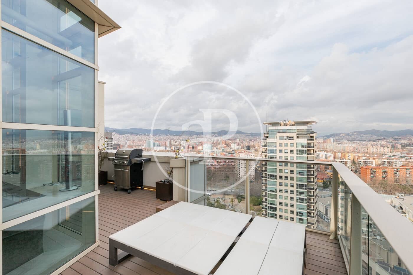 3 soveværelse Penthouse til salg i Barcelona by med swimmingpool - € 2.690.000 (Ref: 8792511)