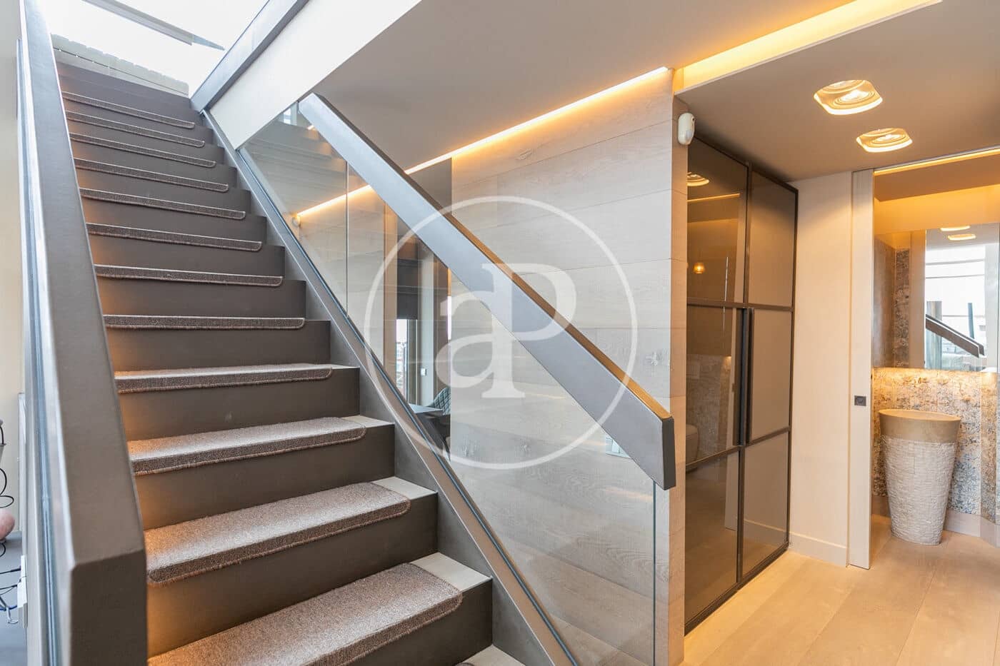 3 soveværelse Penthouse til salg i Barcelona by med swimmingpool - € 2.690.000 (Ref: 8792511)