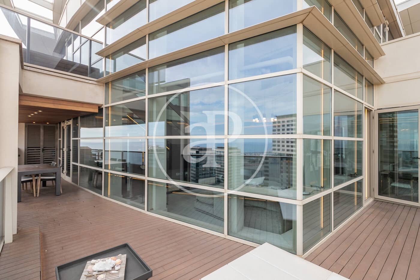 3 soveværelse Penthouse til salg i Barcelona by med swimmingpool - € 2.690.000 (Ref: 8792511)