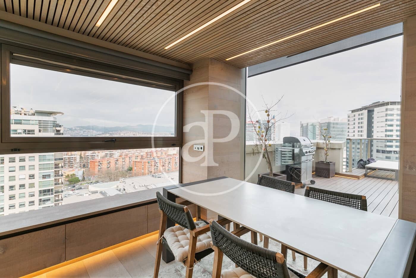 3 soveværelse Penthouse til salg i Barcelona by med swimmingpool - € 2.690.000 (Ref: 8792511)