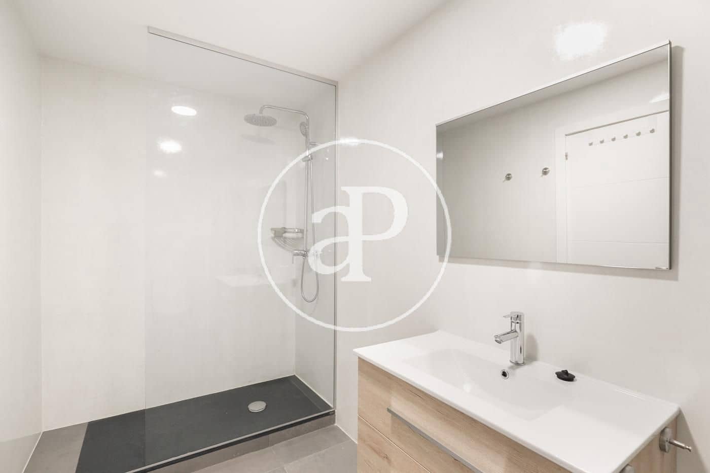 5 bedroom Apartment for rent in Barcelona city - € 3,025 (Ref: 8798913)